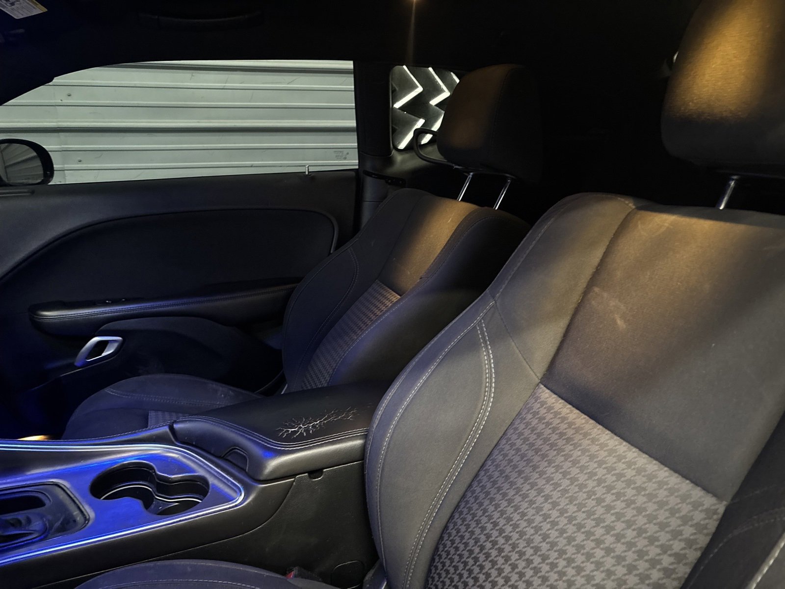 Used 2018 Dodge Challenger SXT image 17