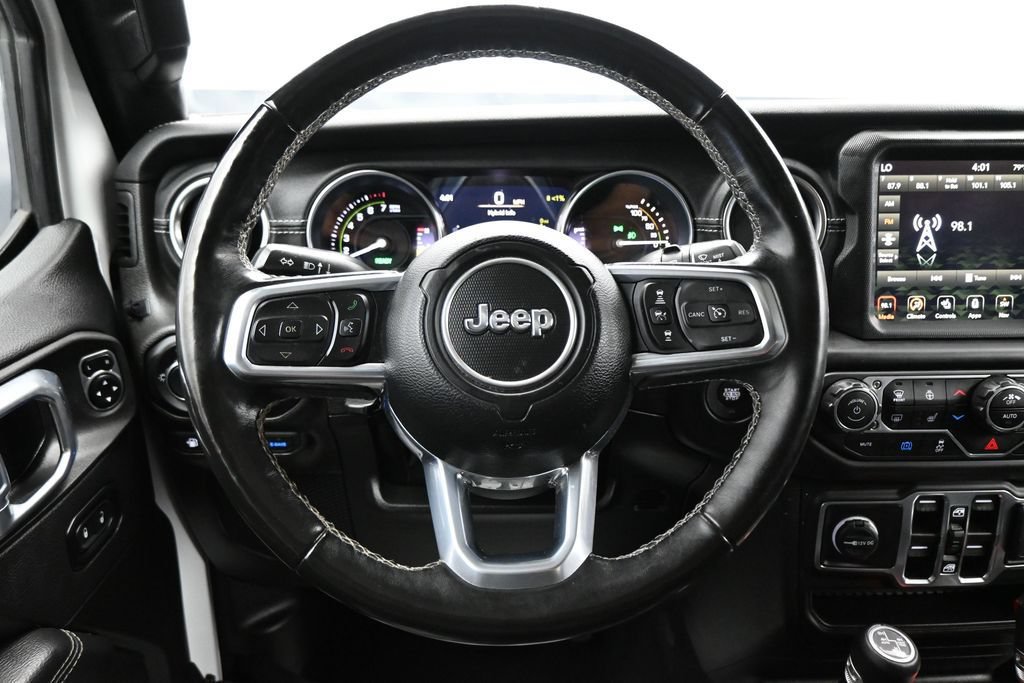 Used 2022 Jeep Wrangler Unlimited Sahara w/ Cold Weather Group AWD/4WD image 14