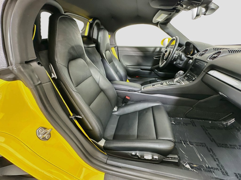 Used 2018 Porsche 718 Boxster RWD image 26
