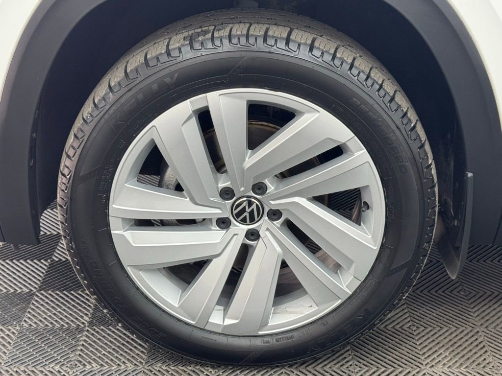 Used 2022 Volkswagen Atlas Cross Sport SE image 15