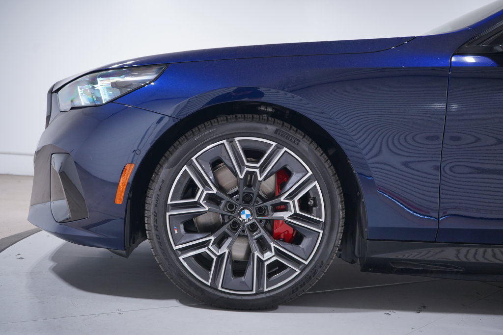 New 2026 BMW i5 M60 w/ Executive Package AWD/4WD image 2