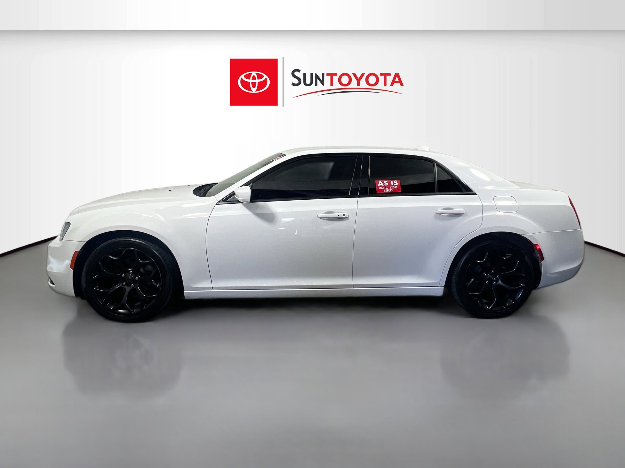 Used 2019 Chrysler 300 S image 7