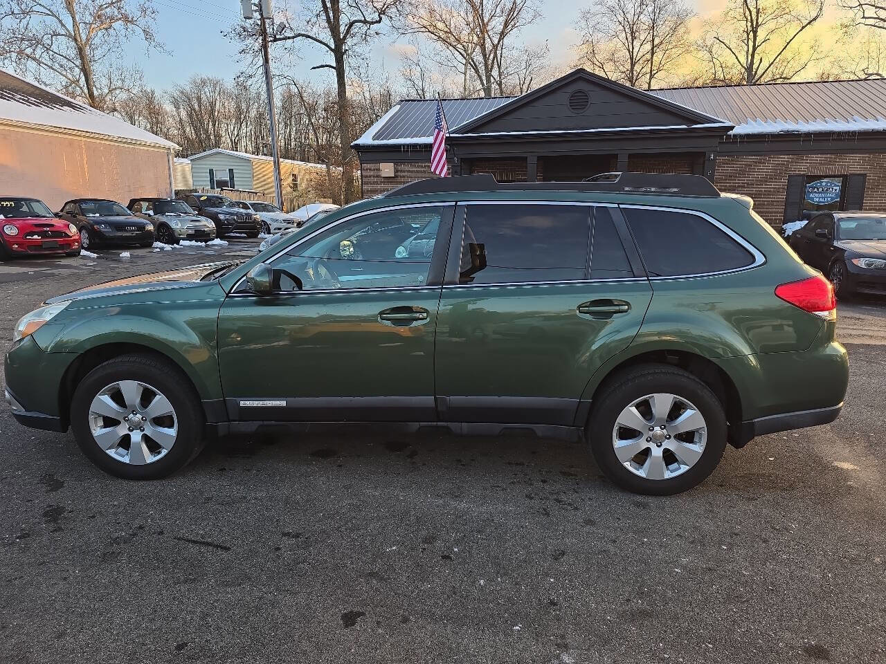 Used 2010 Subaru Outback 2.5i Premium image 3