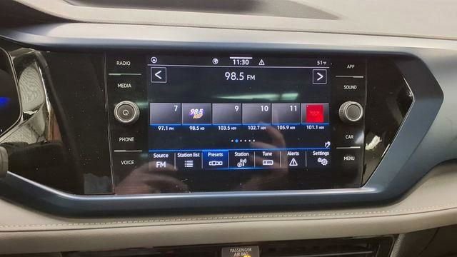 Used 2024 Volkswagen Taos SE image 24