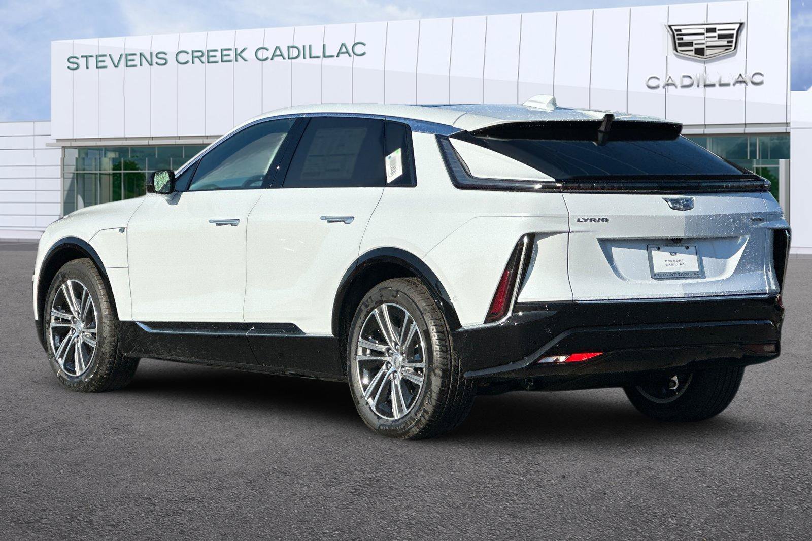 Used 2026 Cadillac Lyriq Luxury RWD image 34