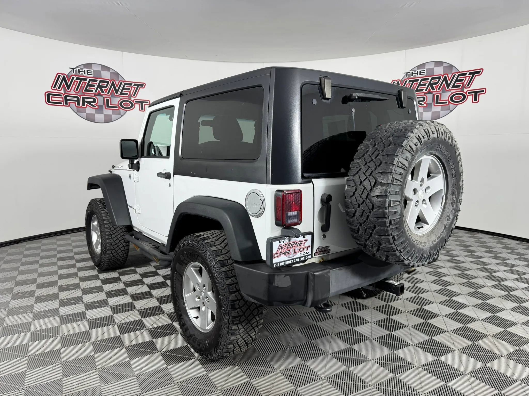 Used 2011 Jeep Wrangler Rubicon w/ Dual Top Group AWD/4WD image 5