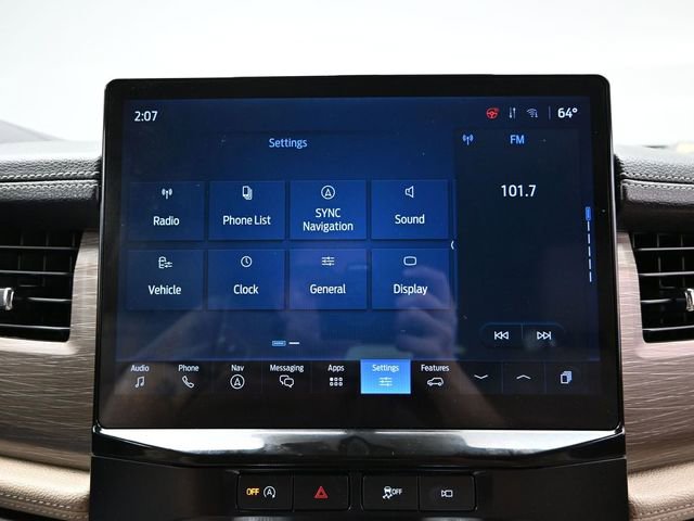 Used 2024 Ford Expedition Limited image 40