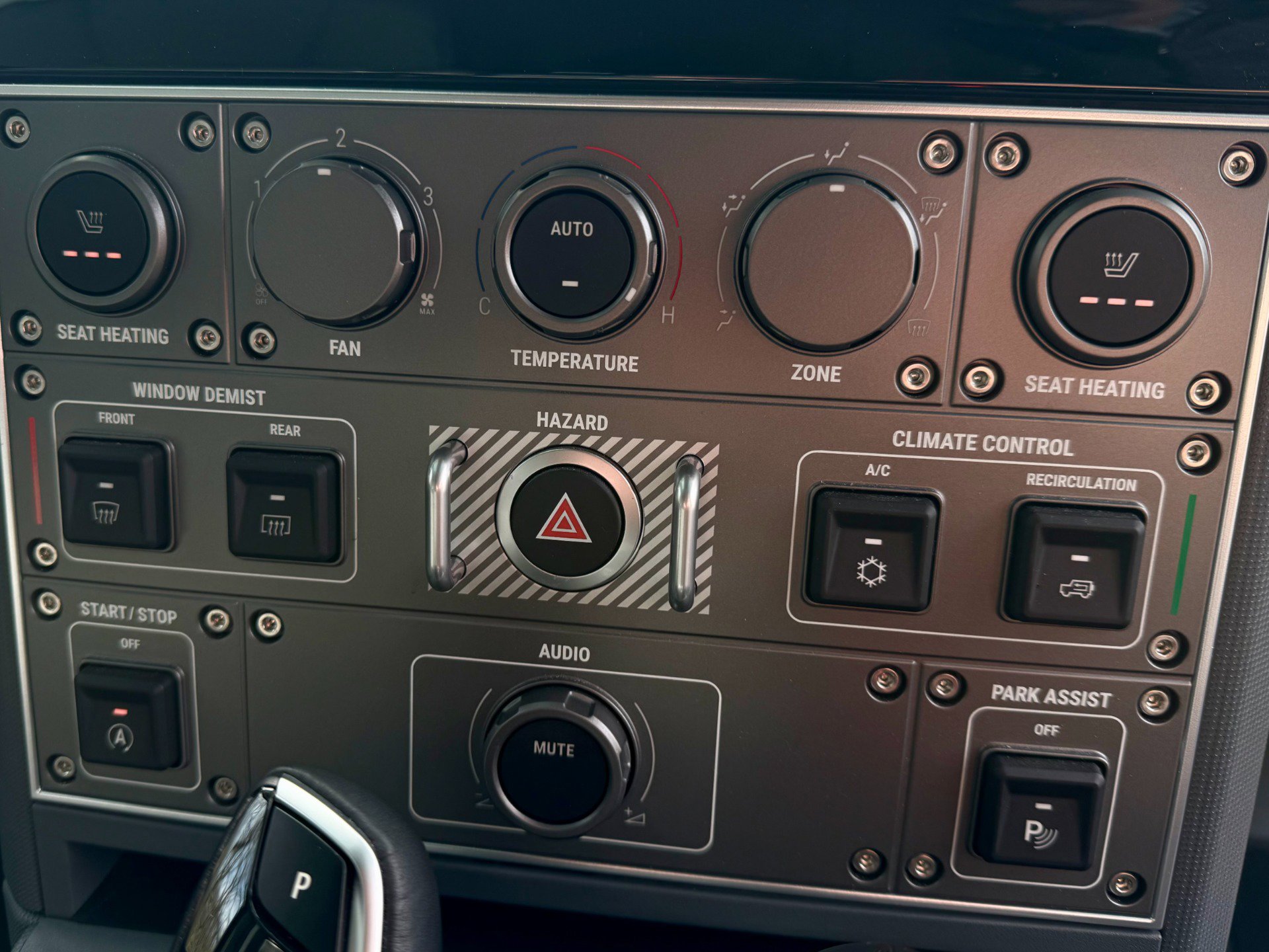 Used 2025 INEOS Grenadier image 25