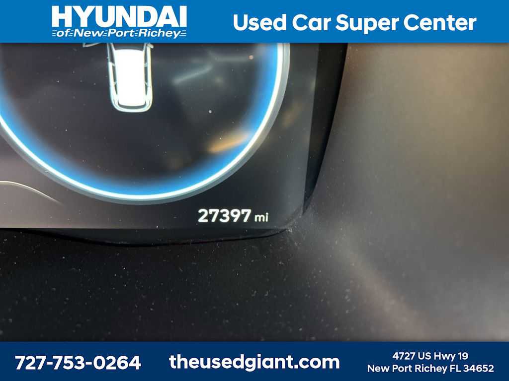 Used 2022 Hyundai Santa Fe SEL w/ Convenience + Premium Package FWD image 12
