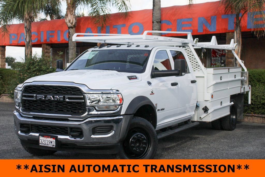 Used 2022 RAM 5500 Tradesman w/ Chrome Appearance Group image 4