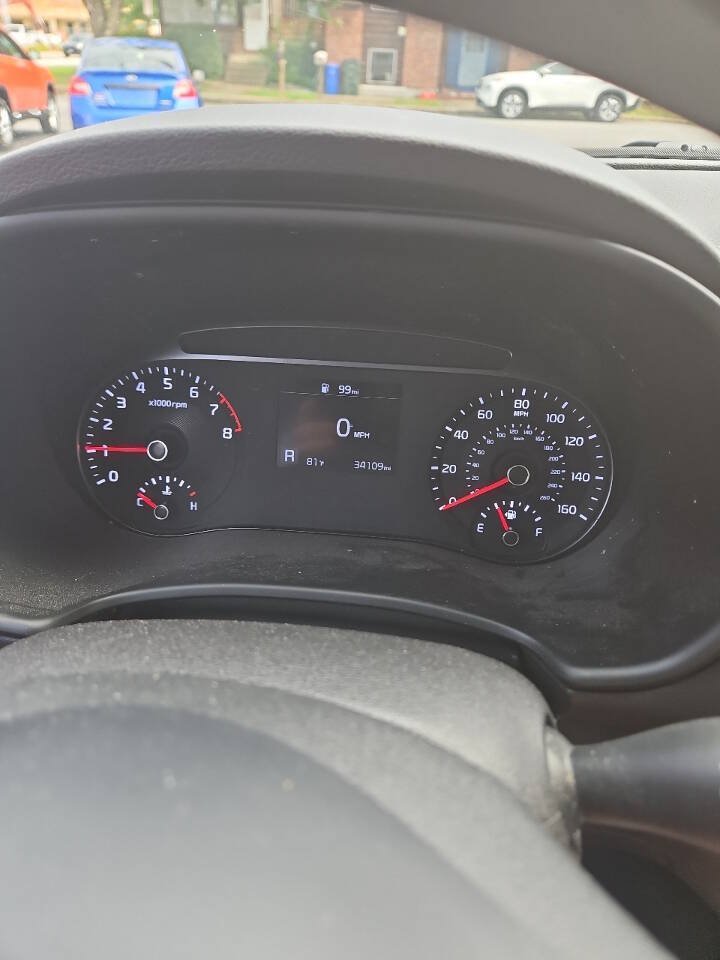 Used 2021 Kia Soul LX FWD image 18