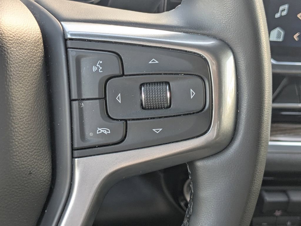 Used 2025 Chevrolet Silverado 2500 LT w/ Convenience Package image 24