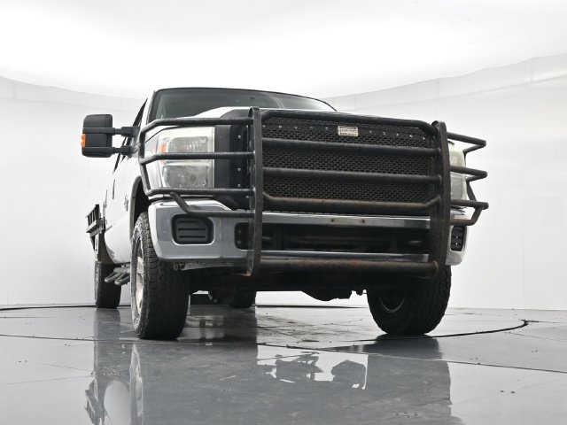 Used 2015 Ford F250 XL w/ Power Equipment Group AWD/4WD image 32