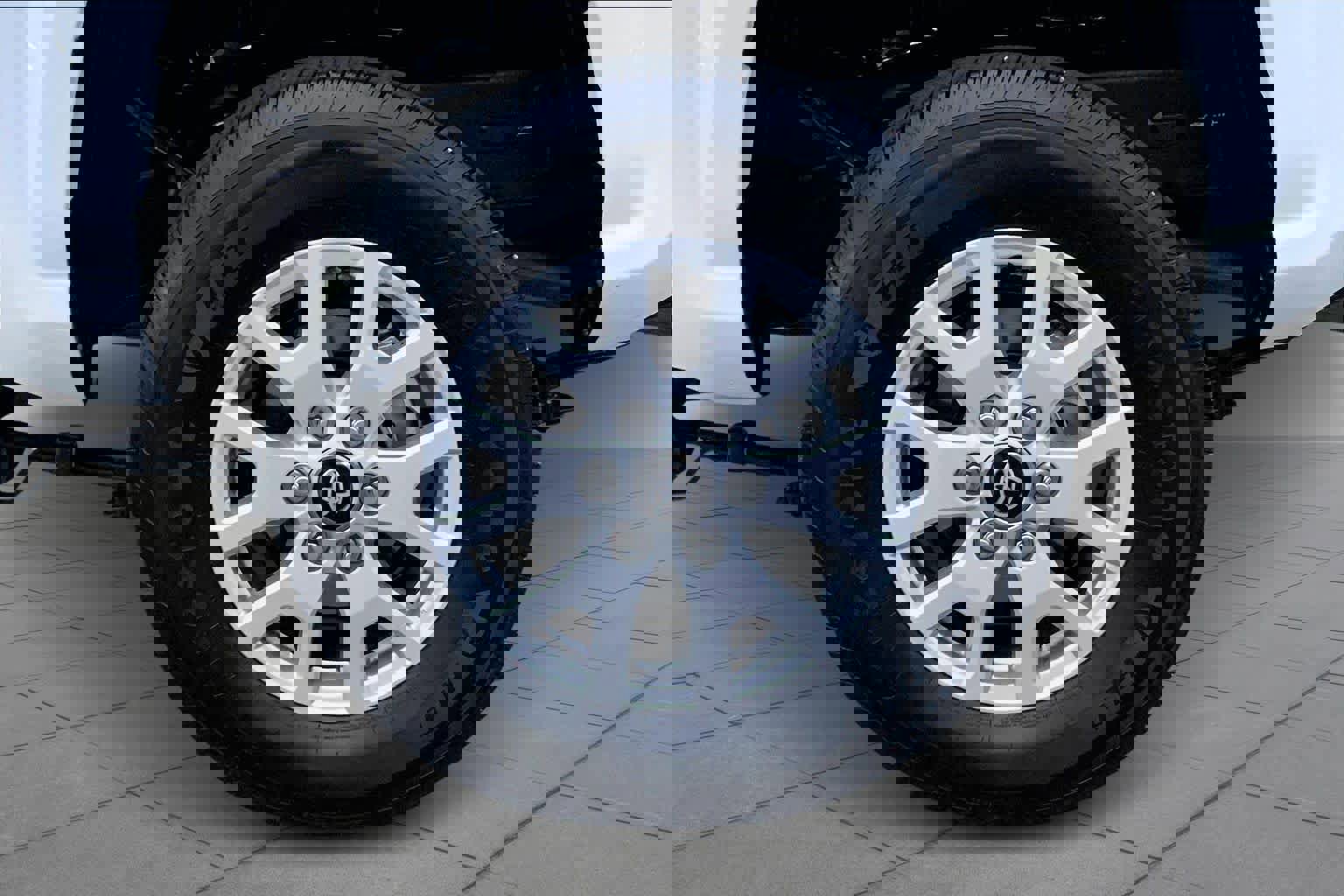 Used 2025 Toyota Tacoma SR image 10