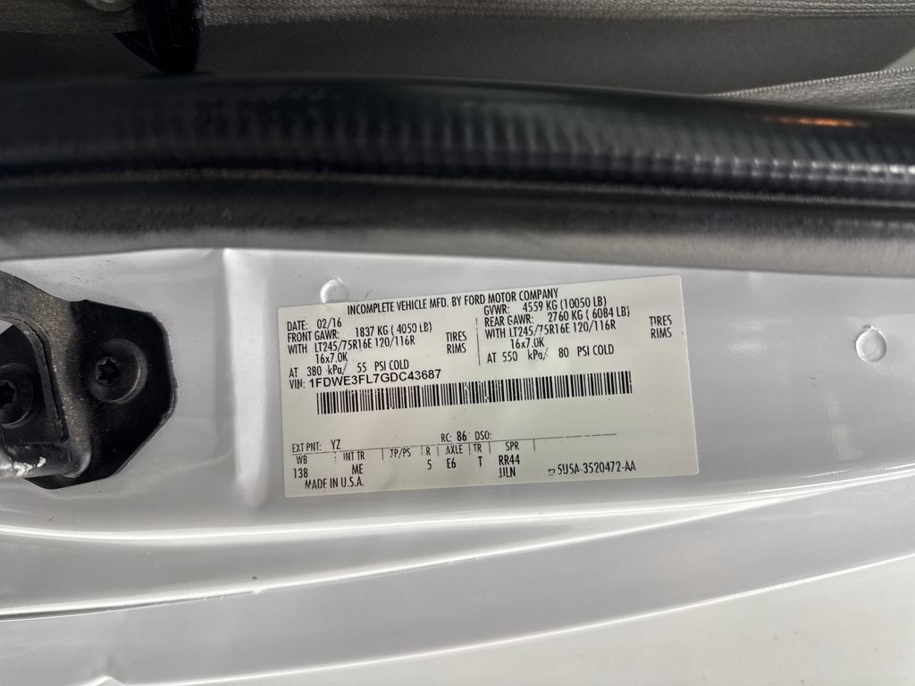 Used 2016 Ford E-350 and Econoline 350 Super Duty RWD image 31