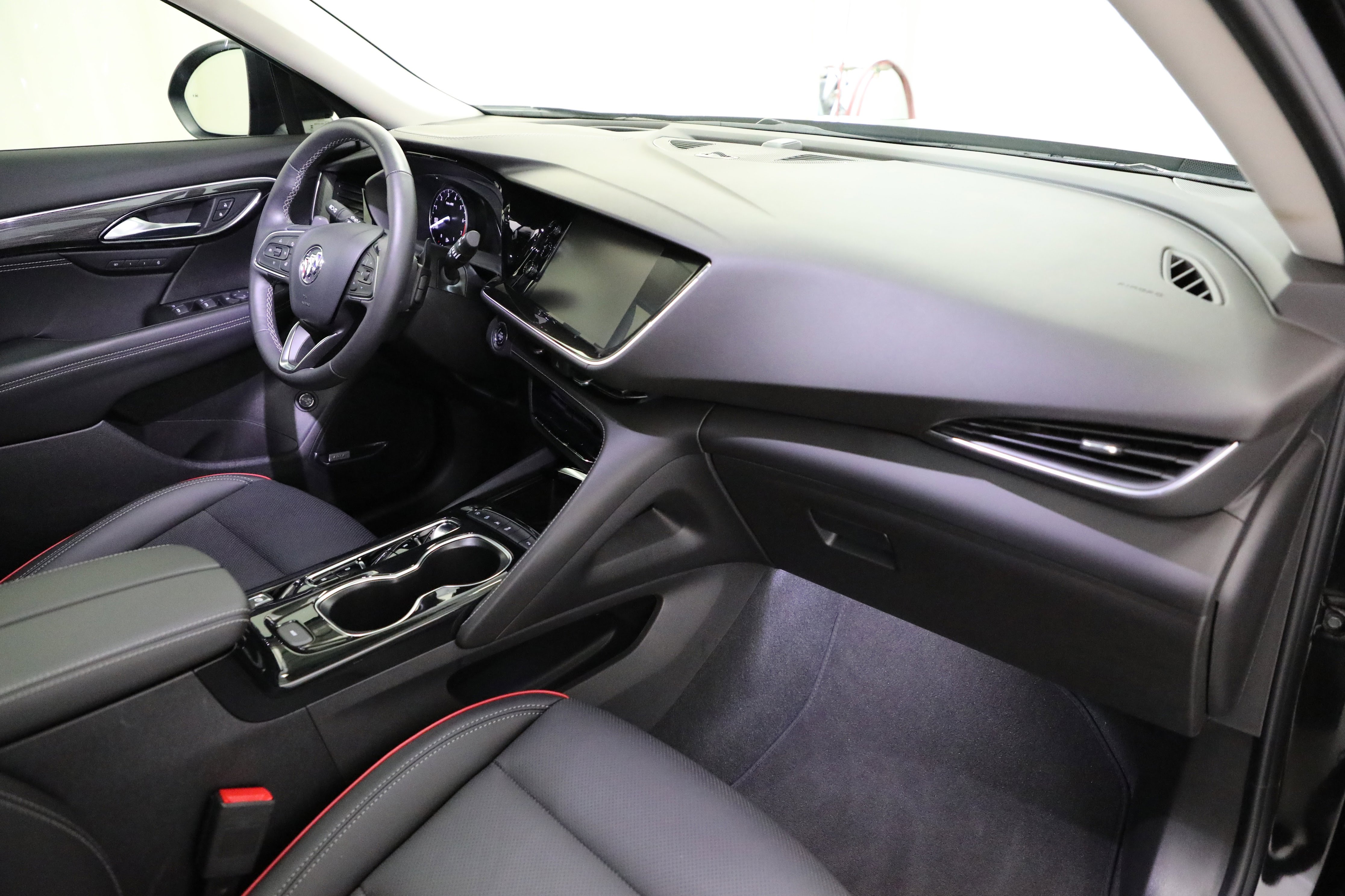 Used 2023 Buick Envision Essence w/ Technology Package I image 13