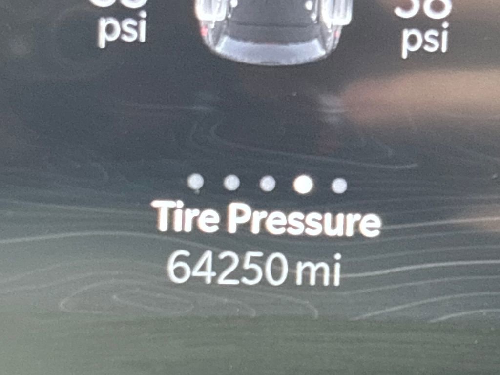 Used 2024 Jeep Grand Cherokee Limited w/ Luxury Tech Group II image 20