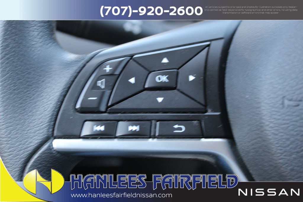 Used 2020 Nissan Rogue S FWD image 24