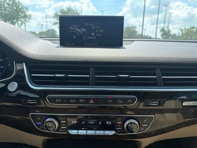 Used 2018 Audi Q7 3.0T Prestige AWD/4WD image 27