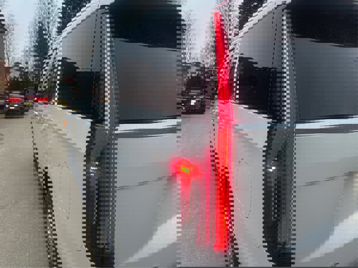 Used 2021 Cadillac Escalade Premium Luxury w/ Performance Package image 34