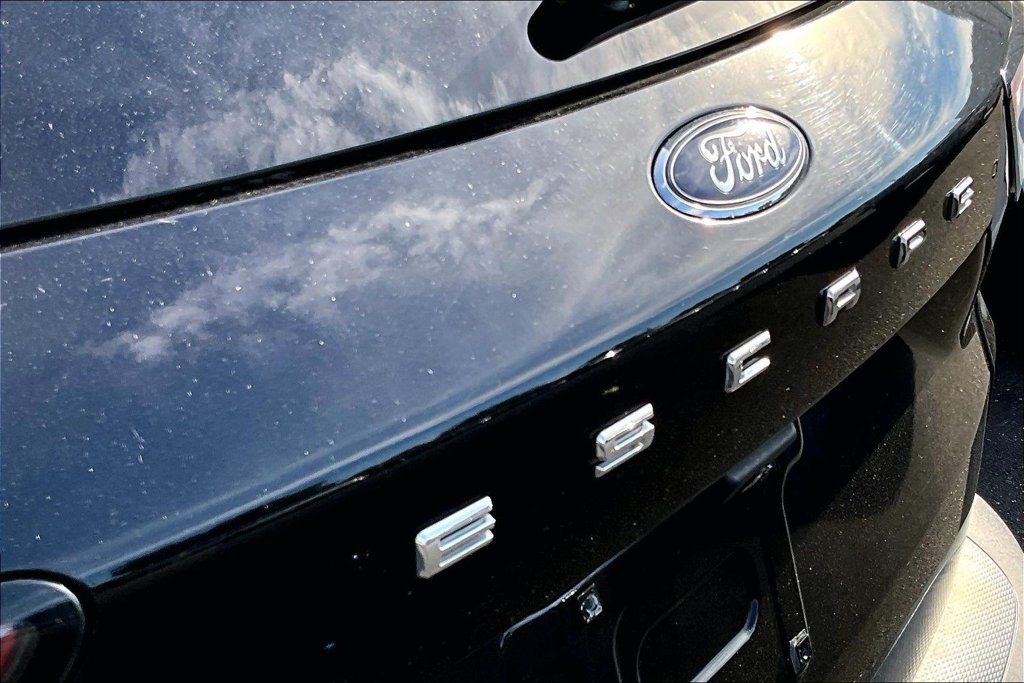 Used 2022 Ford Escape SE FWD image 22