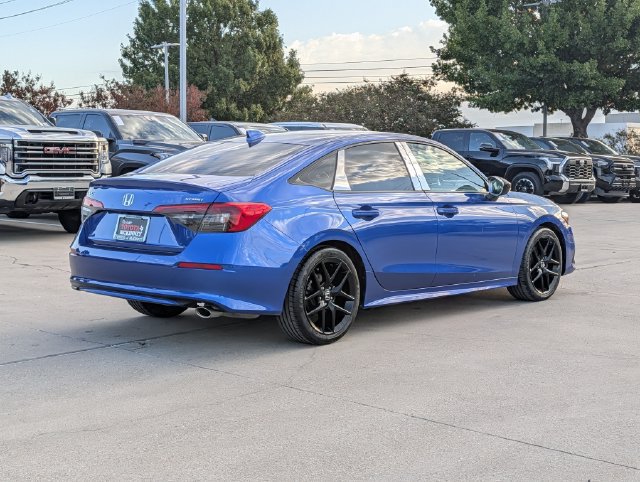 Used 2023 Honda Civic Sport image 6