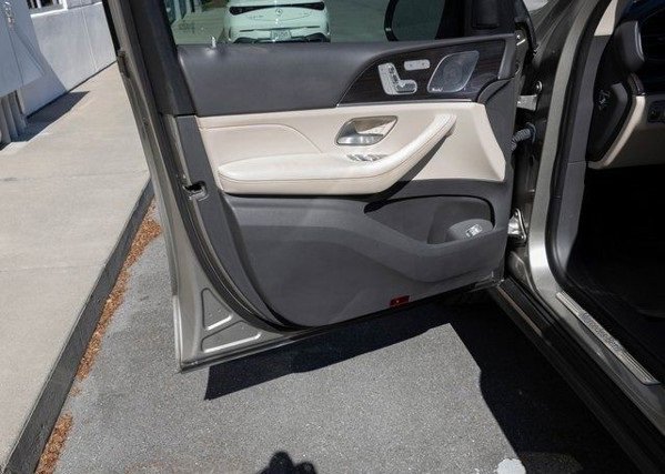 Used 2020 Mercedes-Benz GLE 350 4MATIC image 12