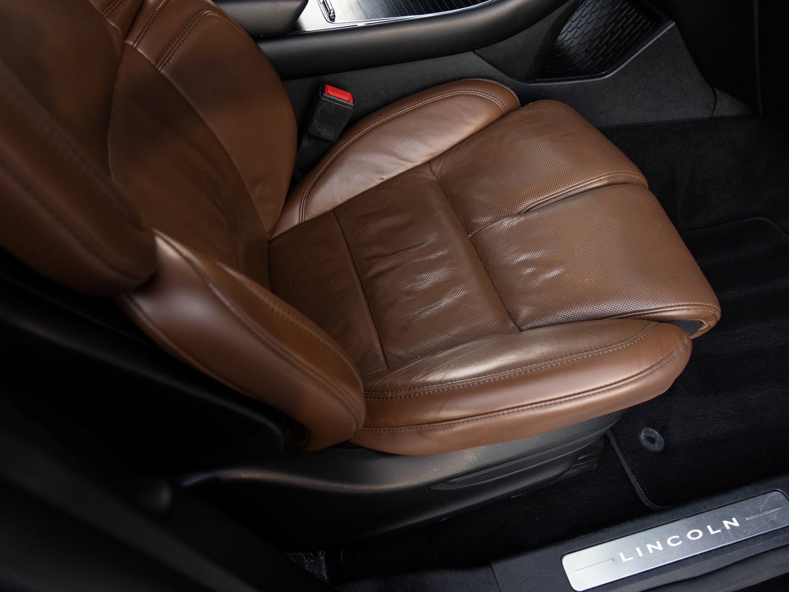 Used 2020 Lincoln Aviator Reserve w/ Equipment Group 202A image 34