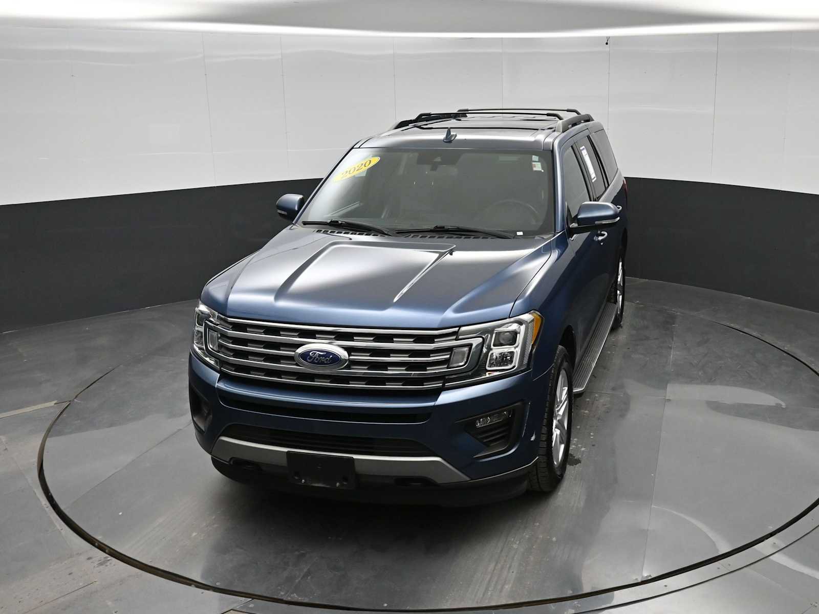 Used 2020 Ford Expedition XLT w/ Equipment Group 202A AWD/4WD image 26