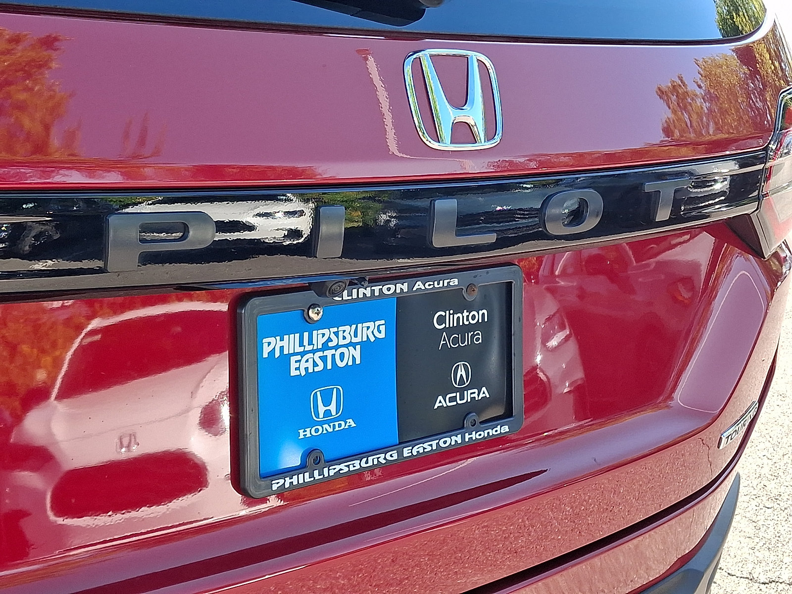 Used 2023 Honda Pilot Touring image 34
