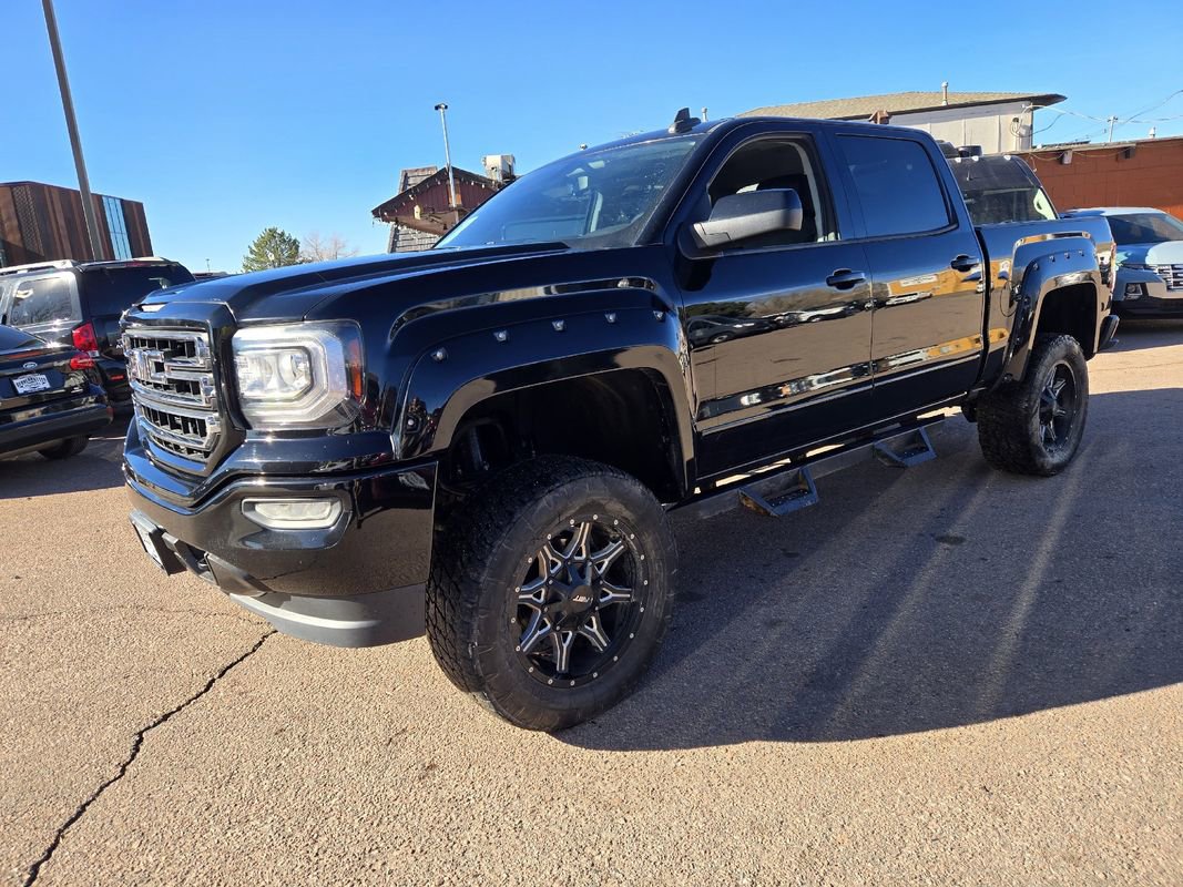 Used 2018 GMC Sierra 1500 SLE w/ SLE Value Package AWD/4WD image 4
