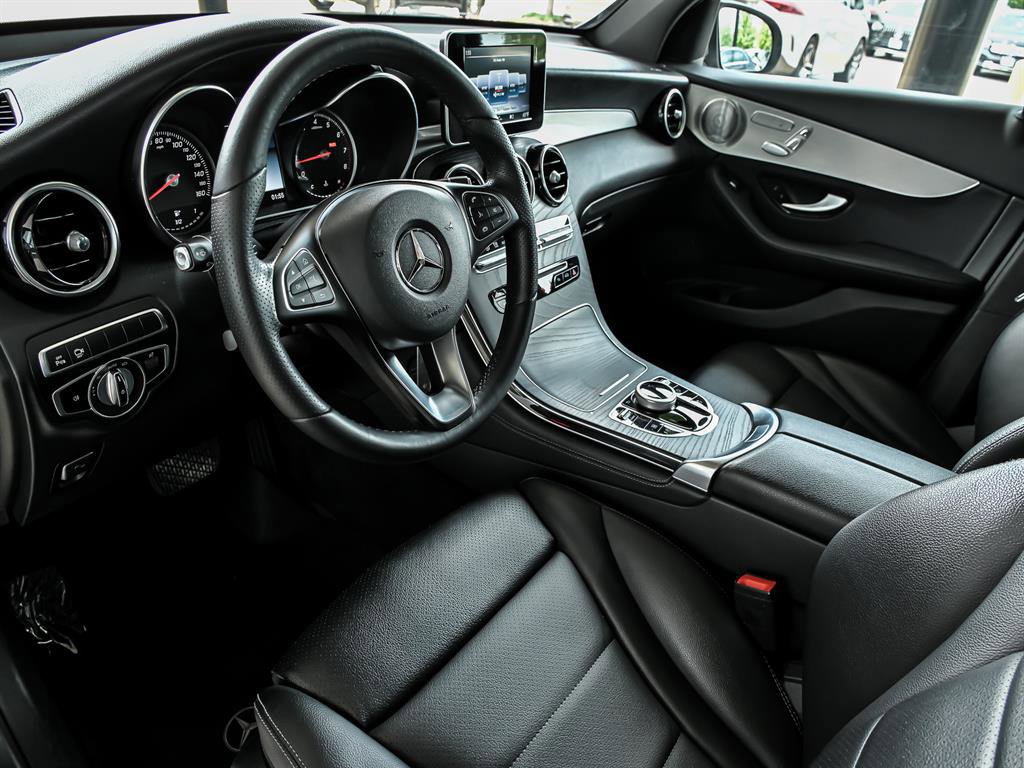 Used 2019 Mercedes-Benz GLC 300 4MATIC image 12