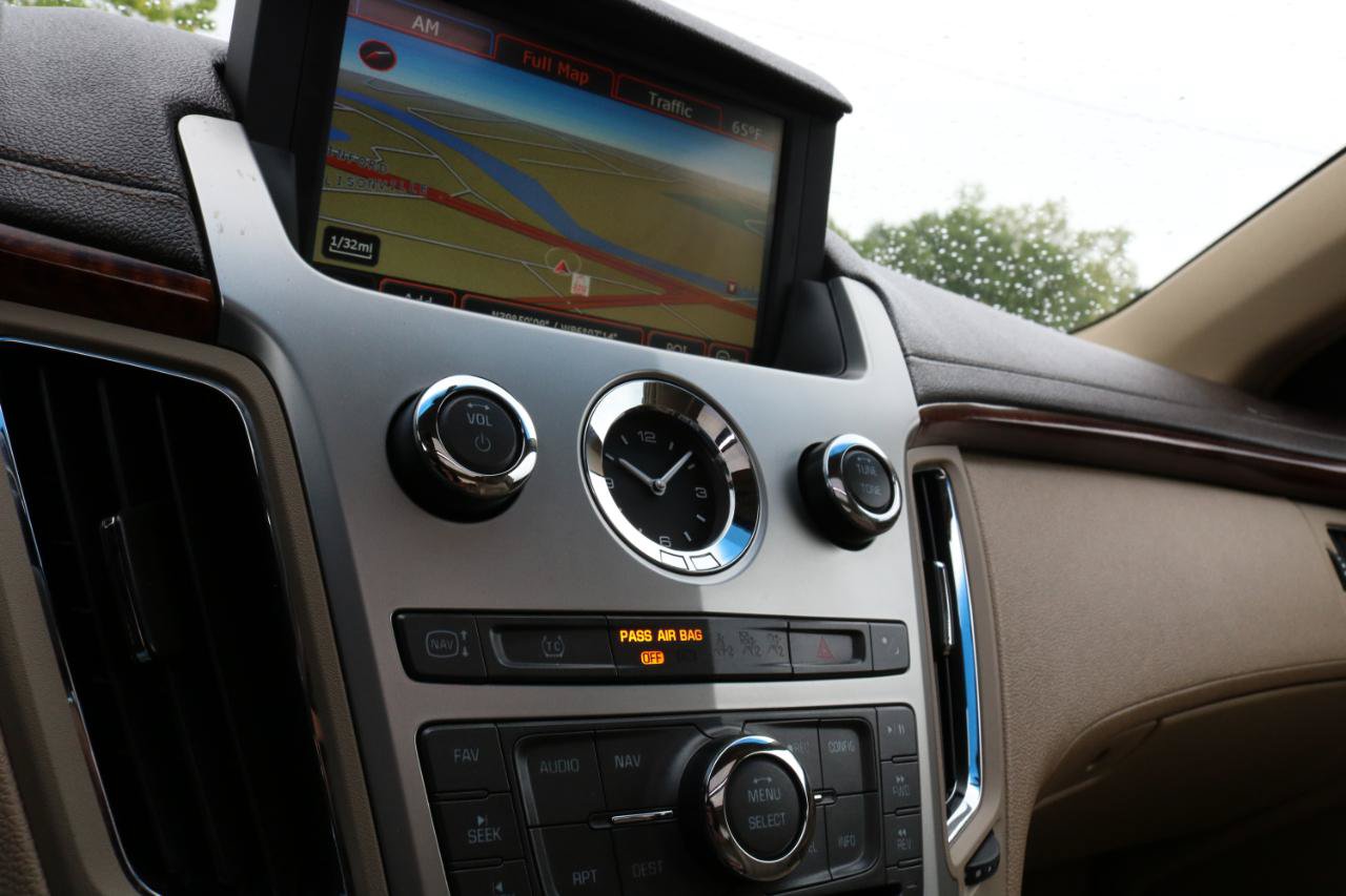 Used 2011 Cadillac CTS Premium RWD image 29