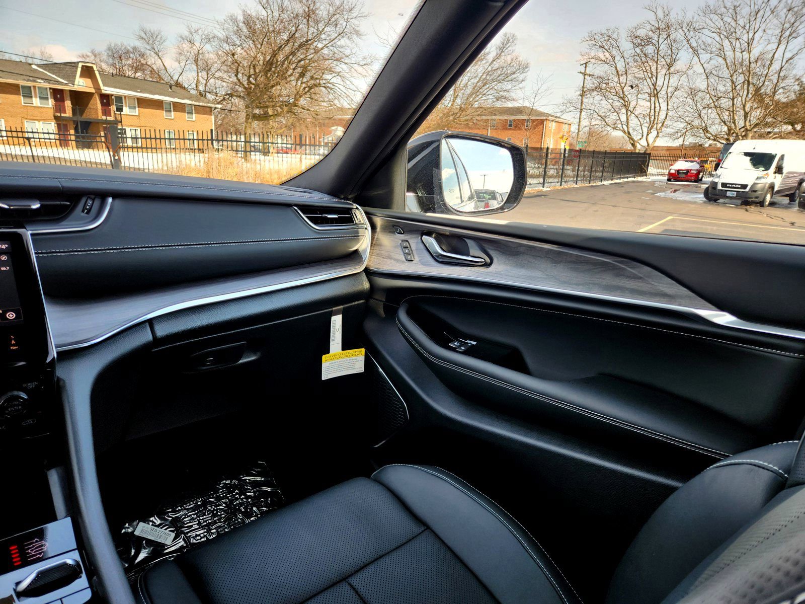 New 2025 Jeep Grand Cherokee L Overland w/ Luxury Tech Group IV image 33