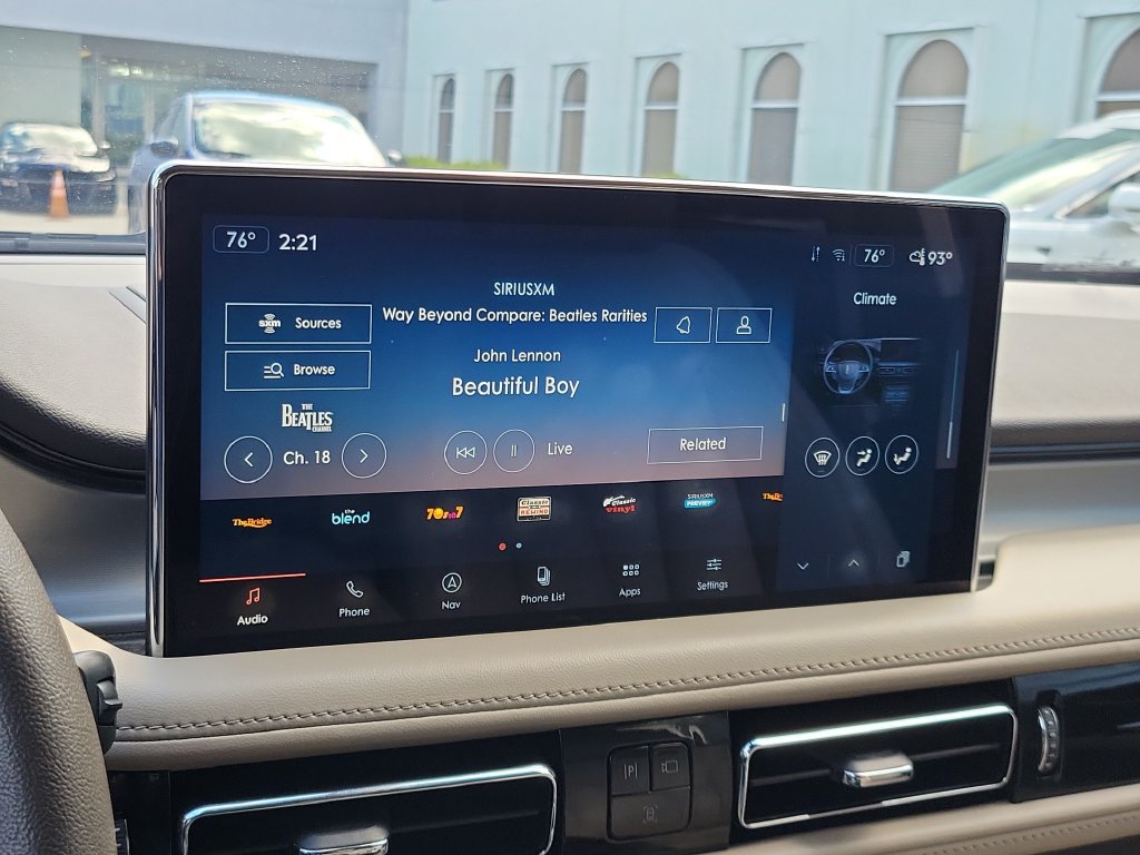 Certified 2022 Lincoln Nautilus FWD w/ Premium Package image 23