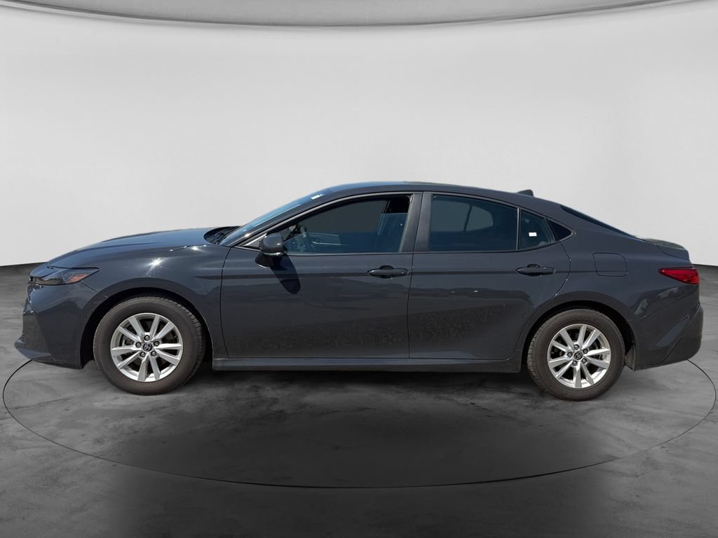 Used 2025 Toyota Camry LE FWD image 5