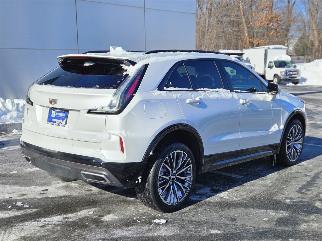 Used 2024 Cadillac XT4 Sport image 5