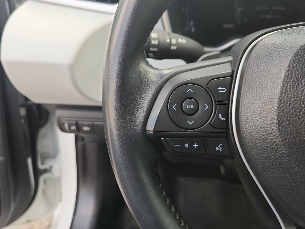 Used 2025 Toyota Corolla XSE FWD image 23