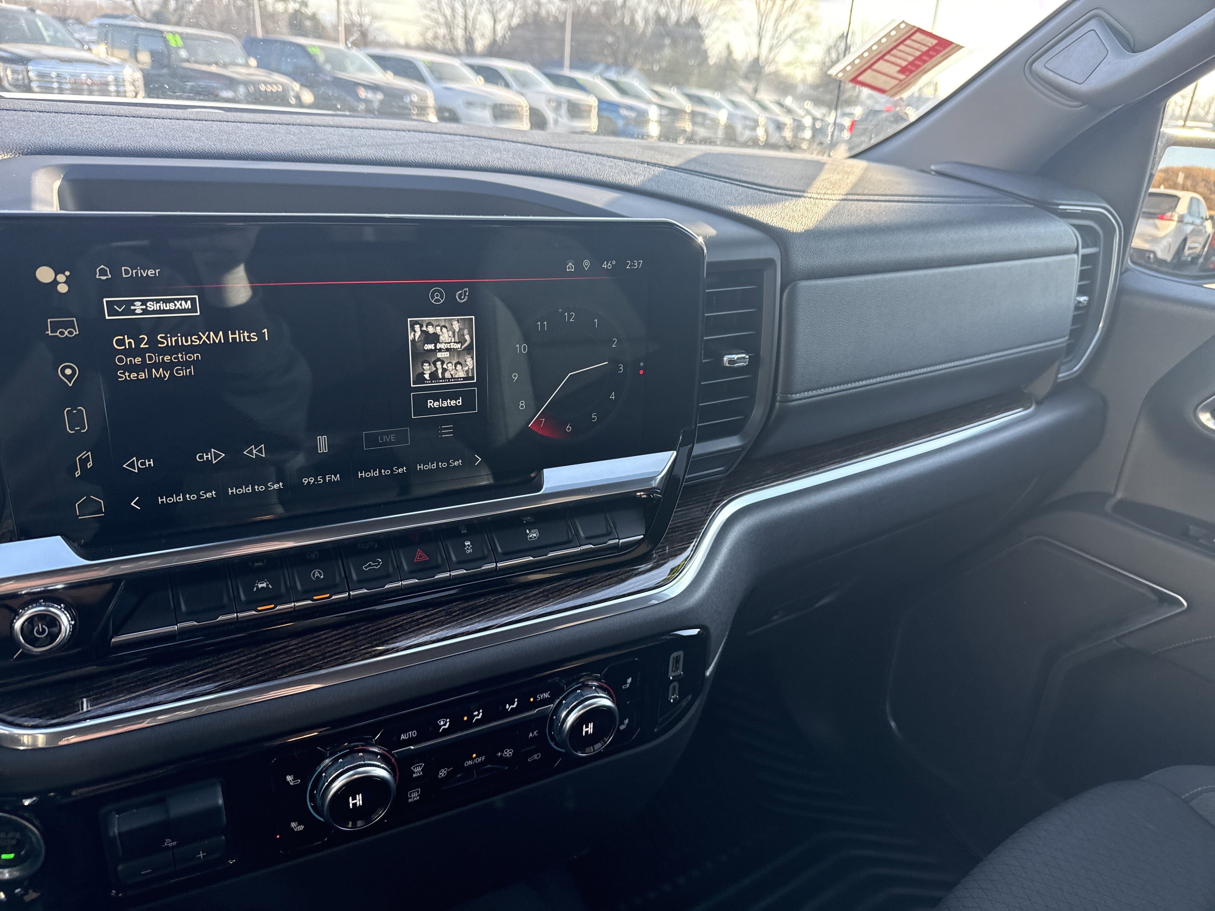 Used 2023 GMC Sierra 1500 Elevation image 25