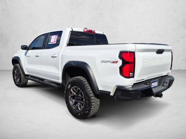 Used 2025 Chevrolet Colorado ZR2 w/ Technology Package AWD/4WD image 8