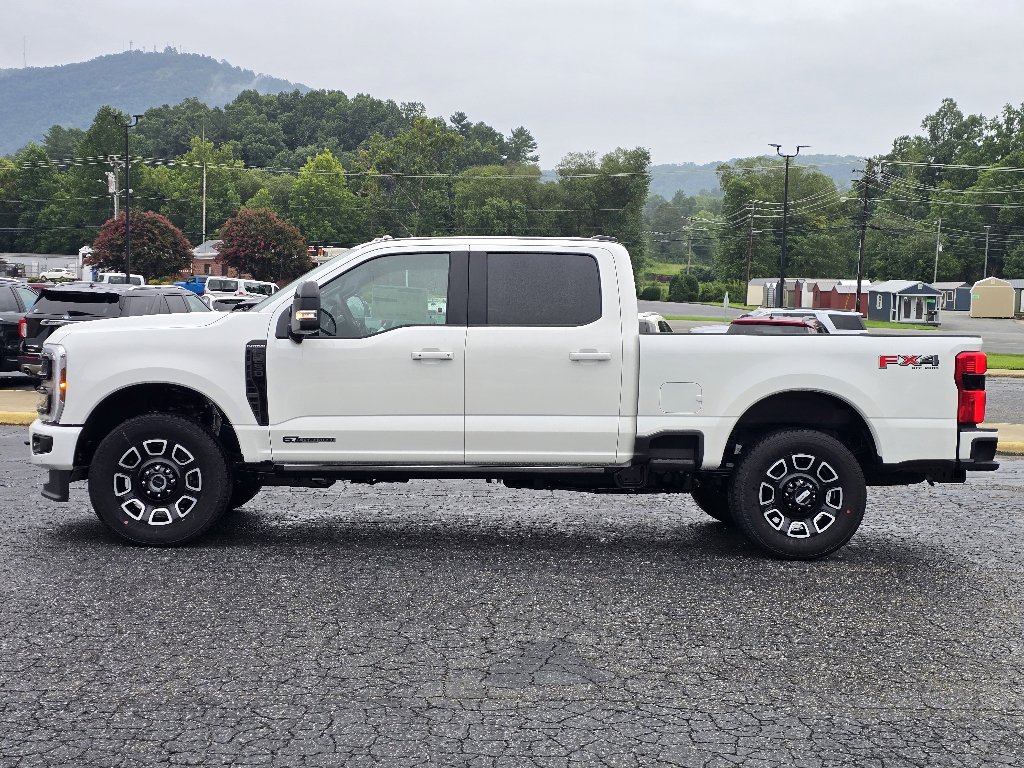 New 2025 Ford F250 Platinum w/ FX4 Off-Road Package image 18