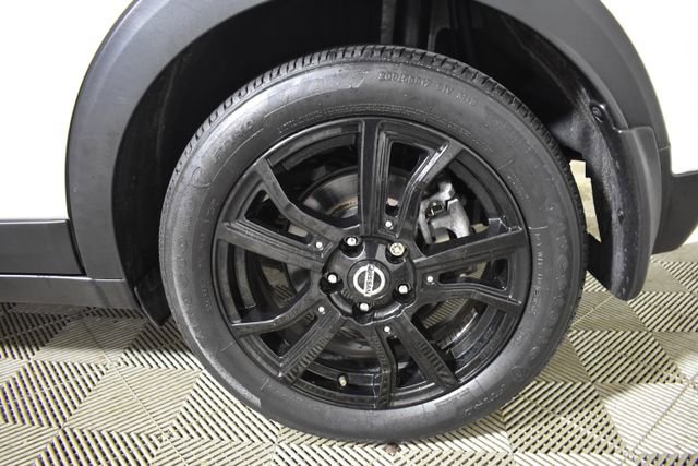Used 2021 Nissan Kicks SR w/ SR Premium Package FWD image 39