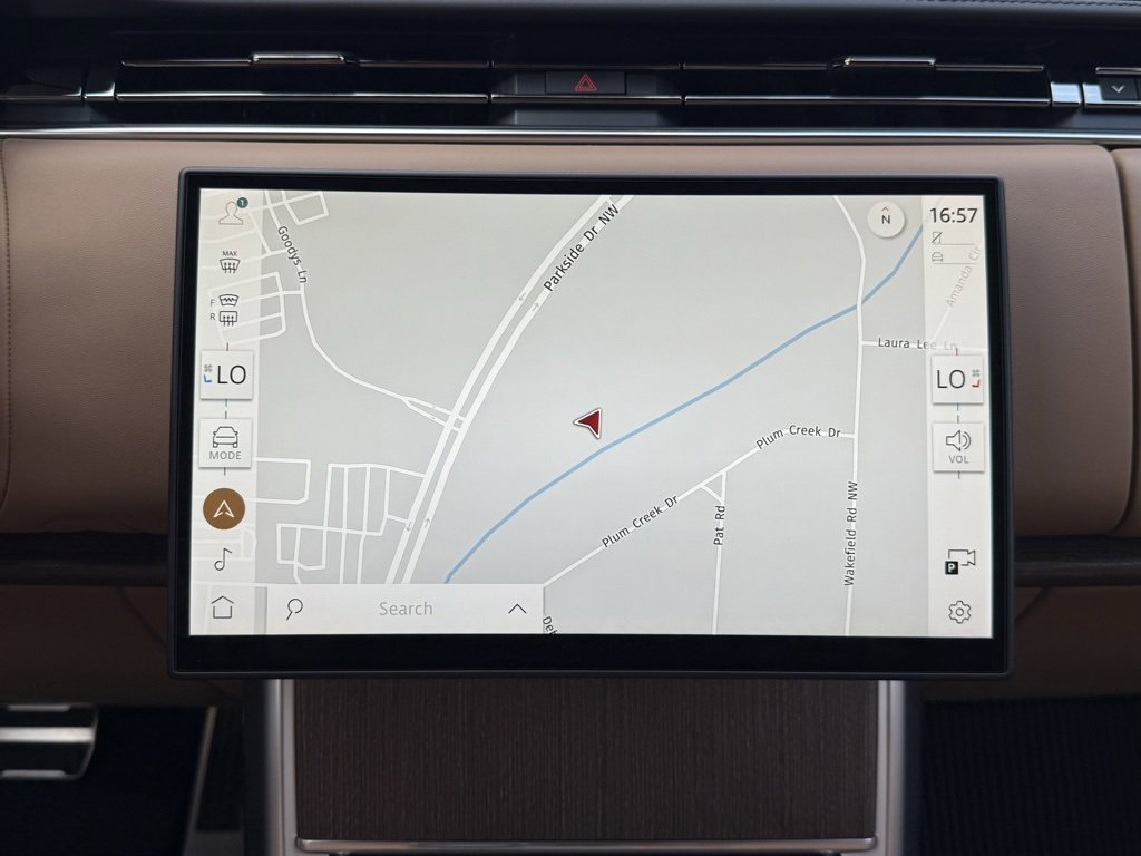 New 2025 Land Rover Range Rover Long Wheelbase SE image 23