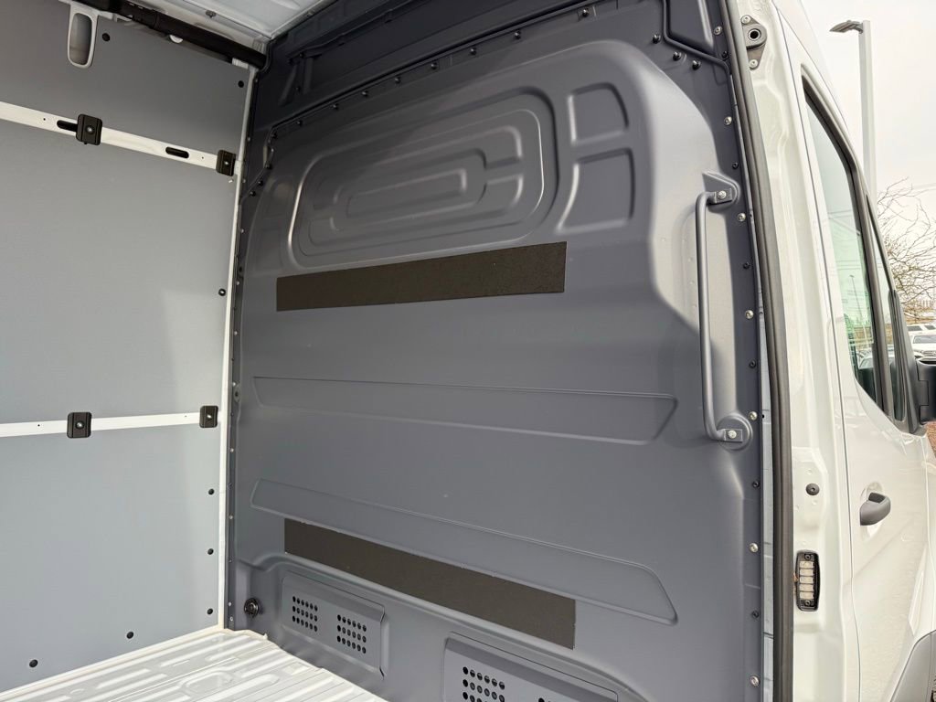 New 2025 Mercedes-Benz Sprinter 4500 image 15