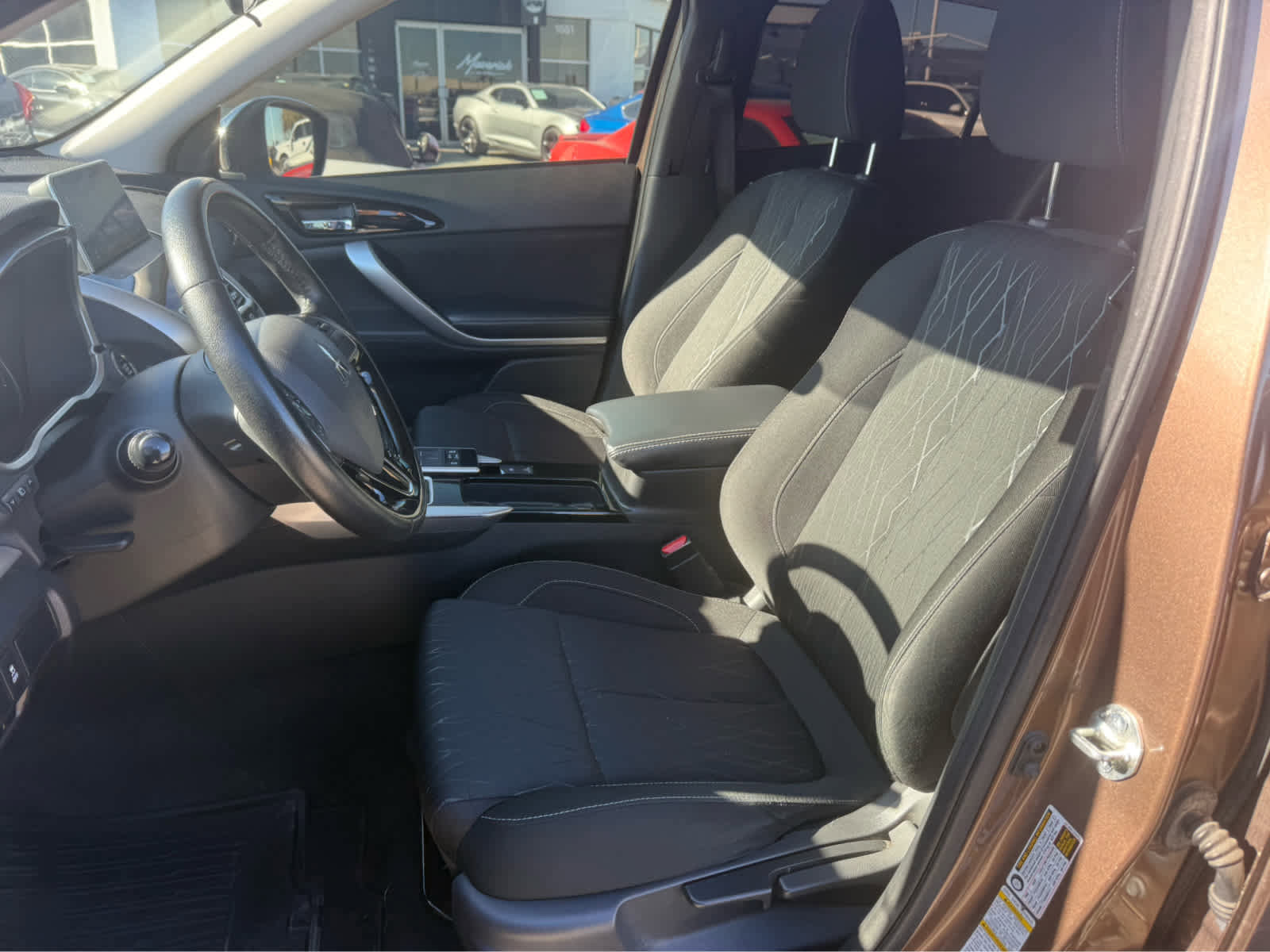 Used 2018 Mitsubishi Eclipse Cross SE image 6