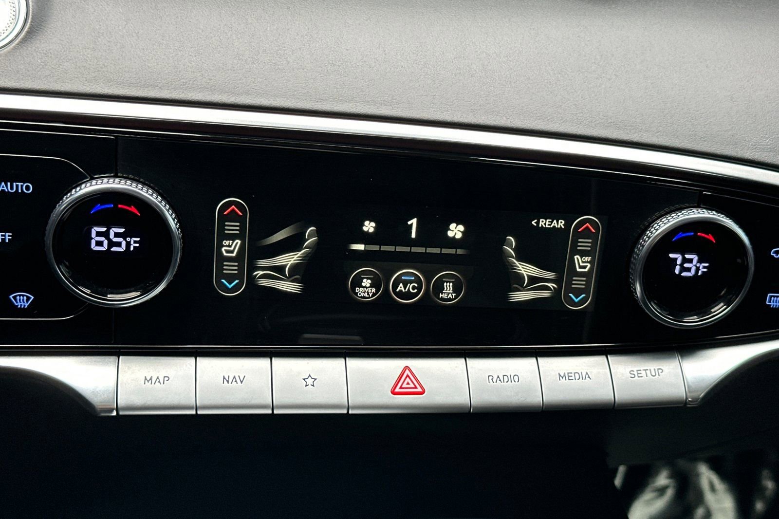 Used 2025 Genesis Electrified GV70 Advanced image 26