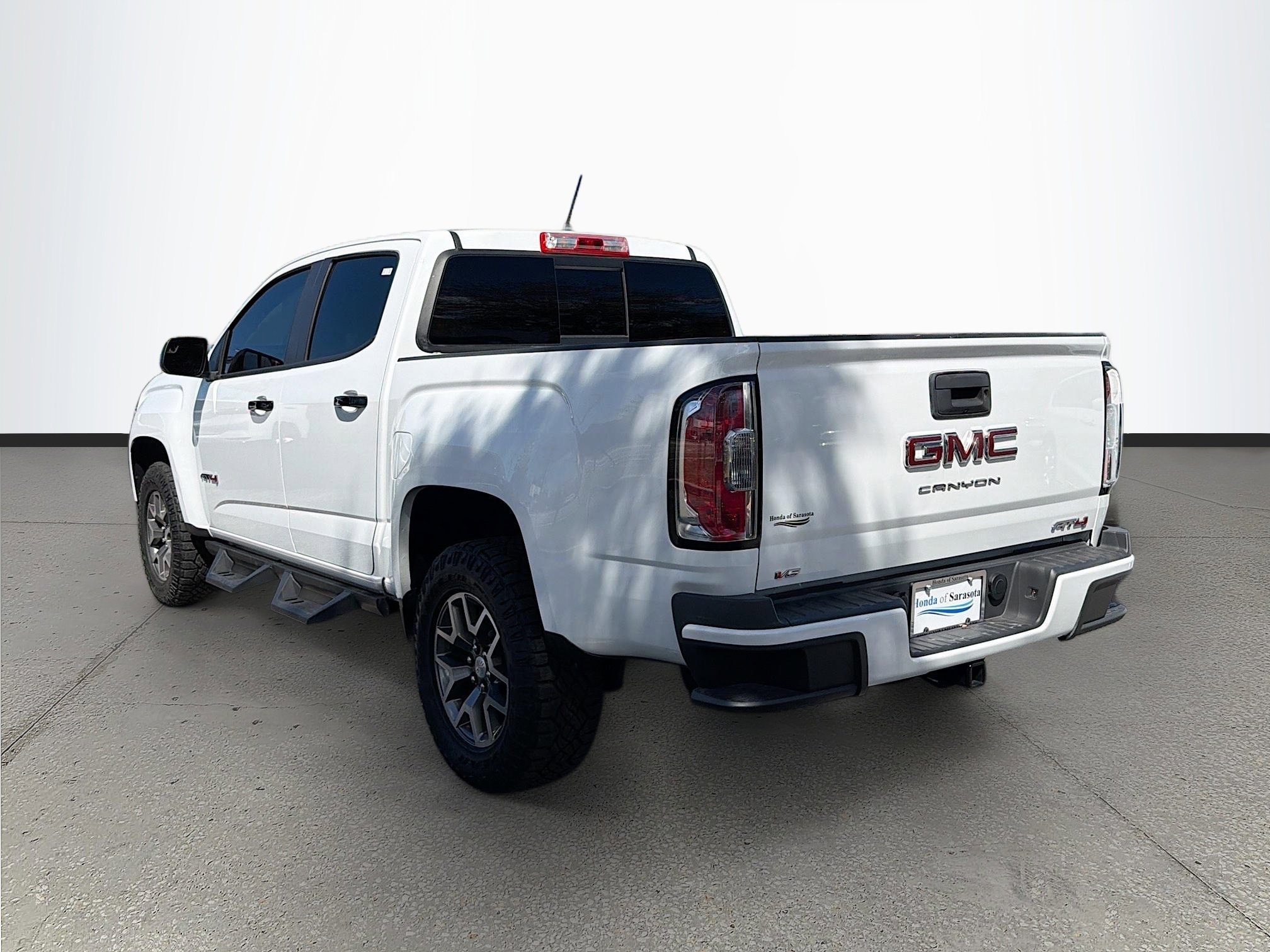 Used 2022 GMC Canyon AT4 w/ Trailering Package image 6