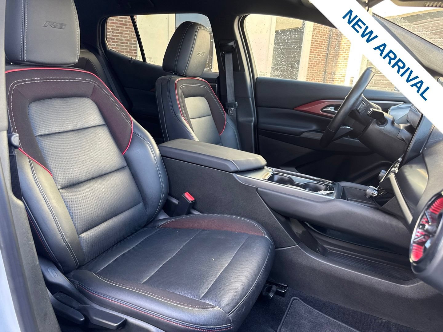 Used 2024 Chevrolet Equinox EV RS FWD image 9