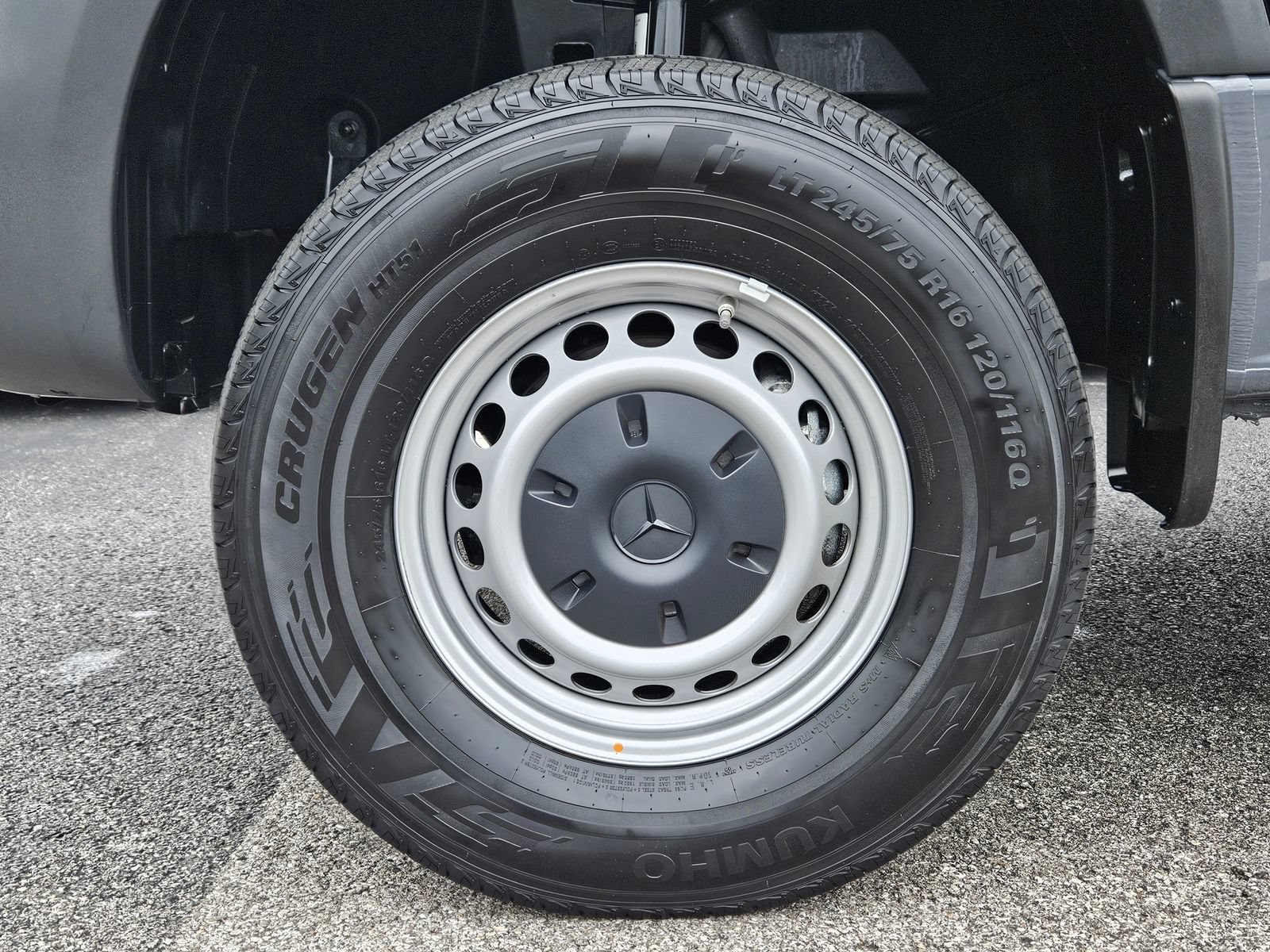 Certified 2025 Mercedes-Benz Sprinter 2500 image 8