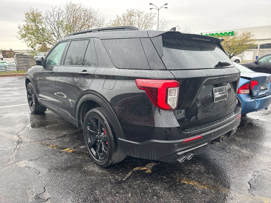 Used 2022 Ford Explorer ST w/ ST Street Pack AWD/4WD image 2